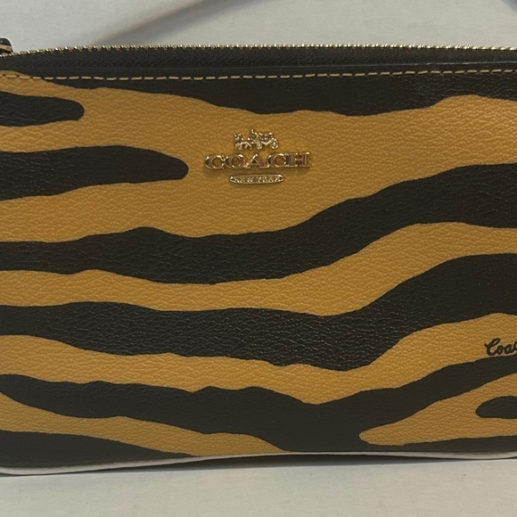 Coach Nolita 19 Tiger print Wristlet/mini purse - Picture 1 of 3